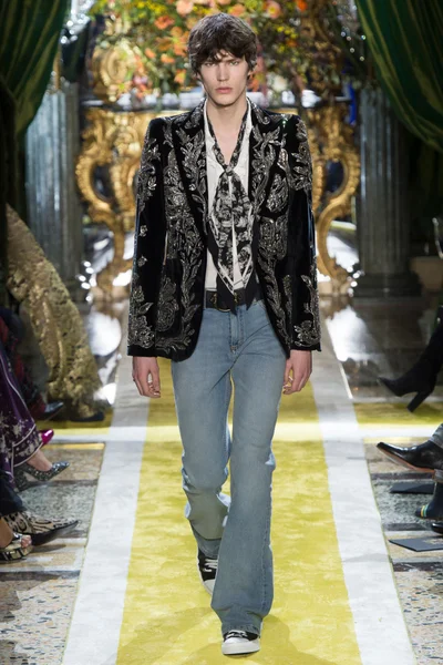 Look 59
